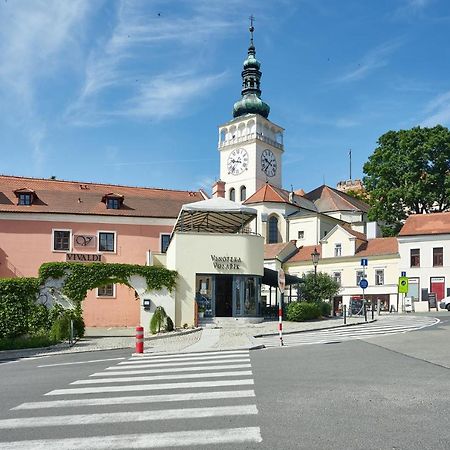Vivaldi Apartments Mikulov Buitenkant foto