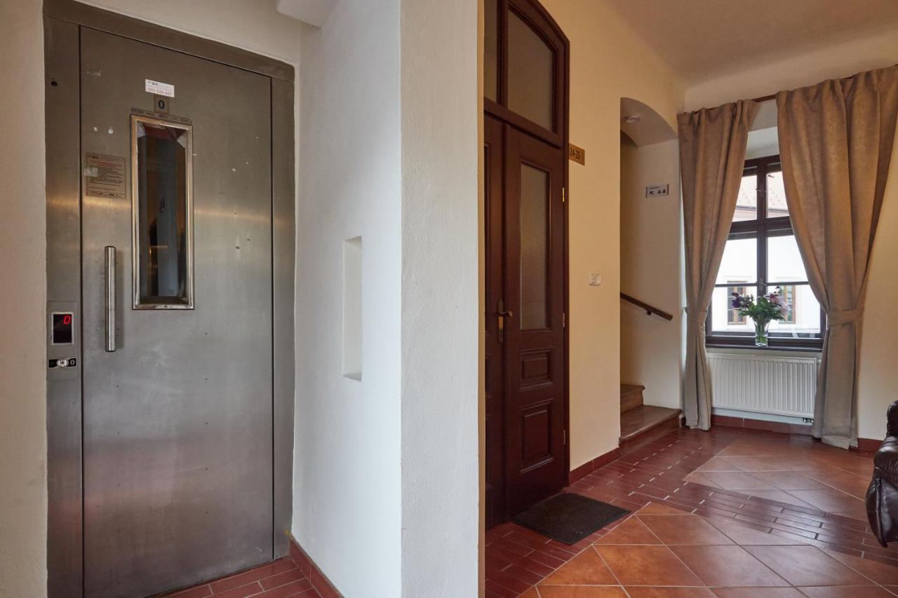 Vivaldi Apartments Mikulov Buitenkant foto