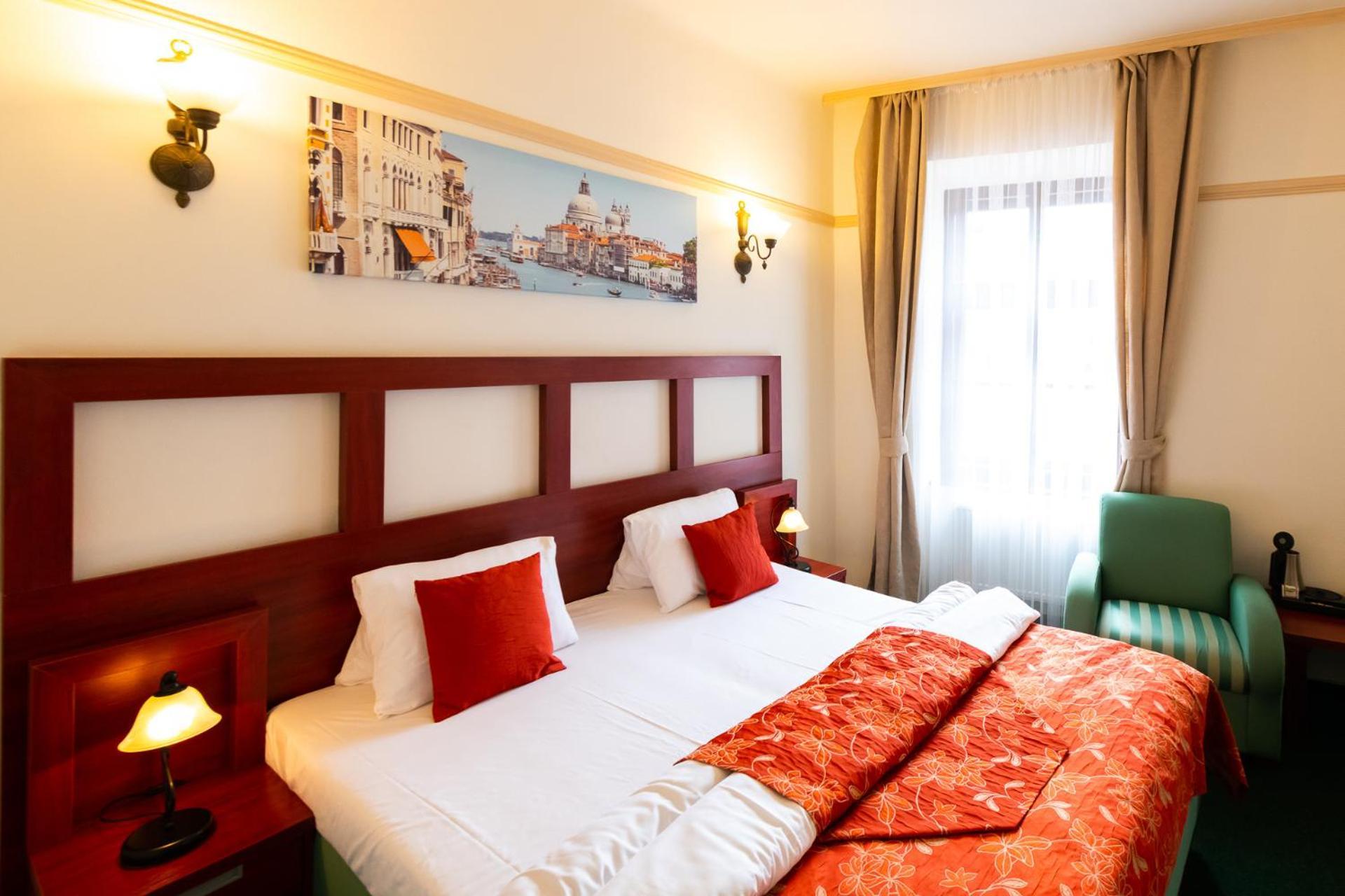 Vivaldi Apartments Mikulov Buitenkant foto