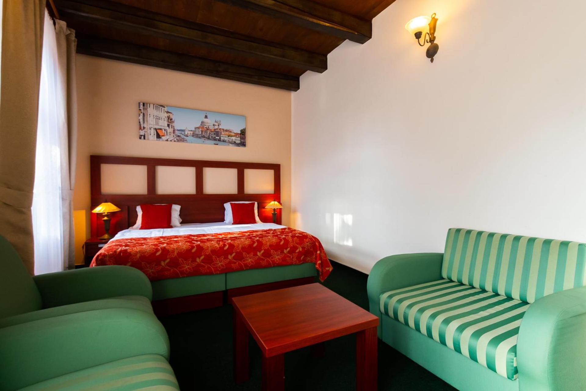 Vivaldi Apartments Mikulov Buitenkant foto